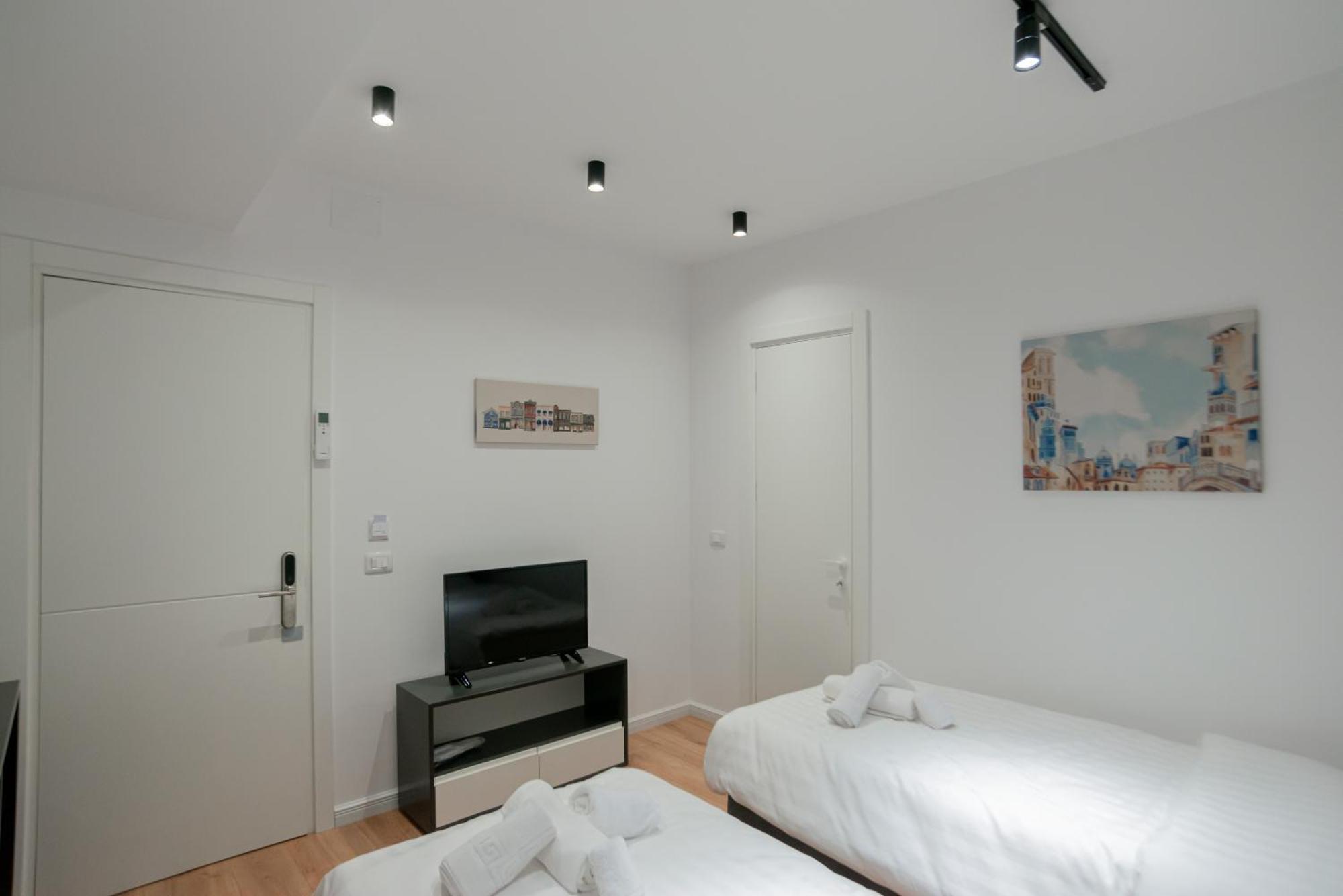 La Gioia Apartment ティラナ エクステリア 写真