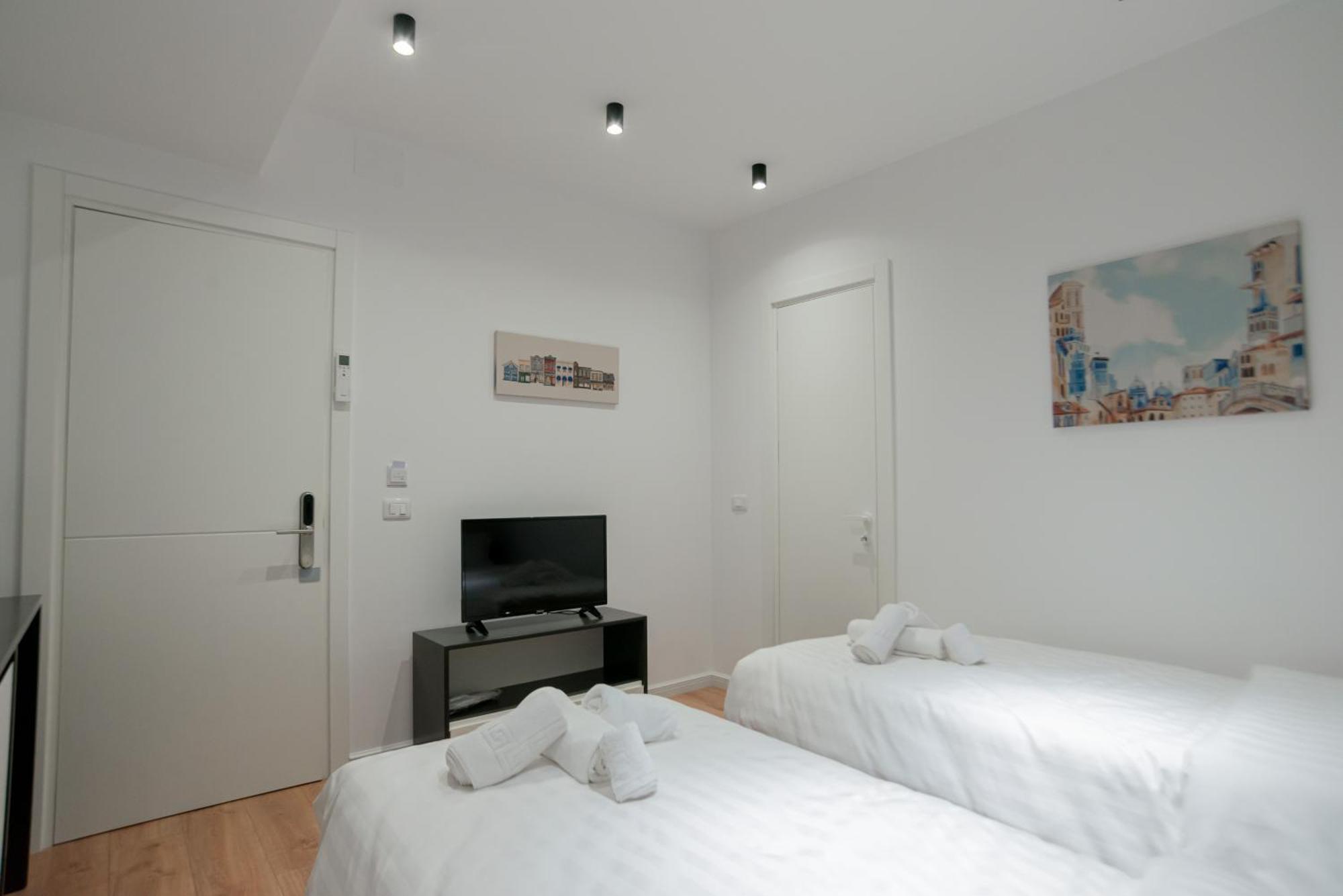 La Gioia Apartment ティラナ エクステリア 写真